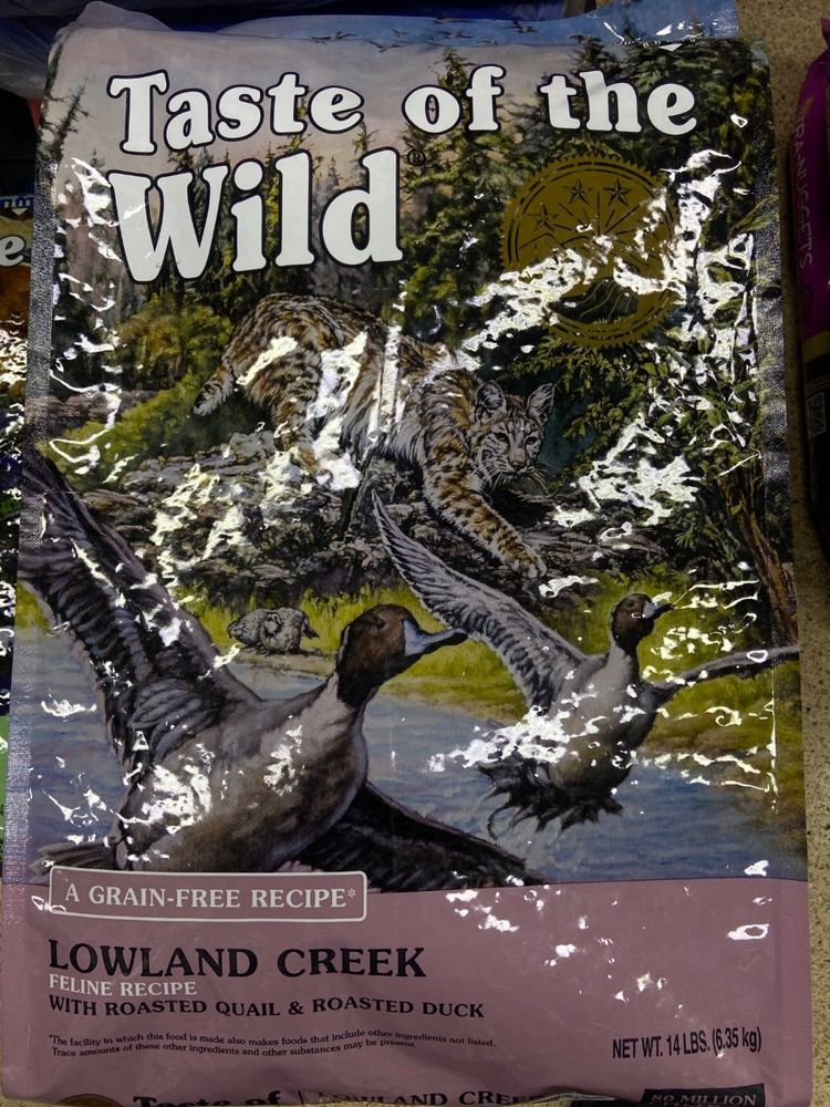 Taste of the Wild Lowland Creek Feline Recipe with Roasted Quail & Roasted Duck