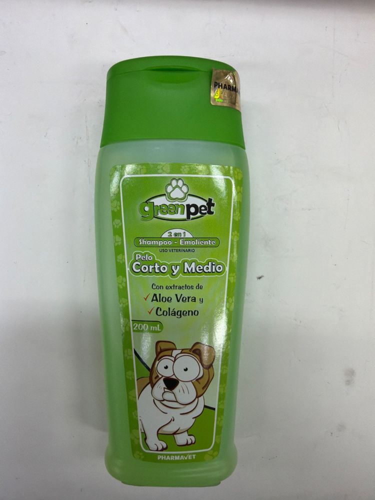Green Pet 3 en 1 Shampoo - Emoliente Pelo Corto y Medio