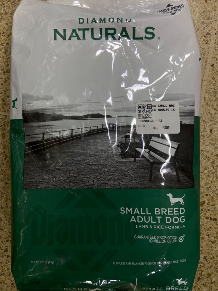Diamond Naturals Small Breed Adult Dog Lamb & Rice Formula